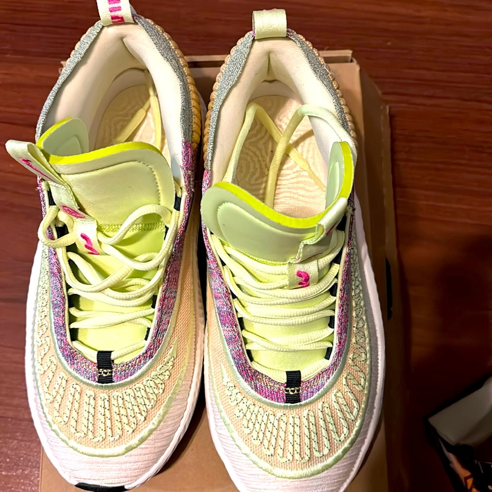 Nike Cosmic Unity  3 Unisex